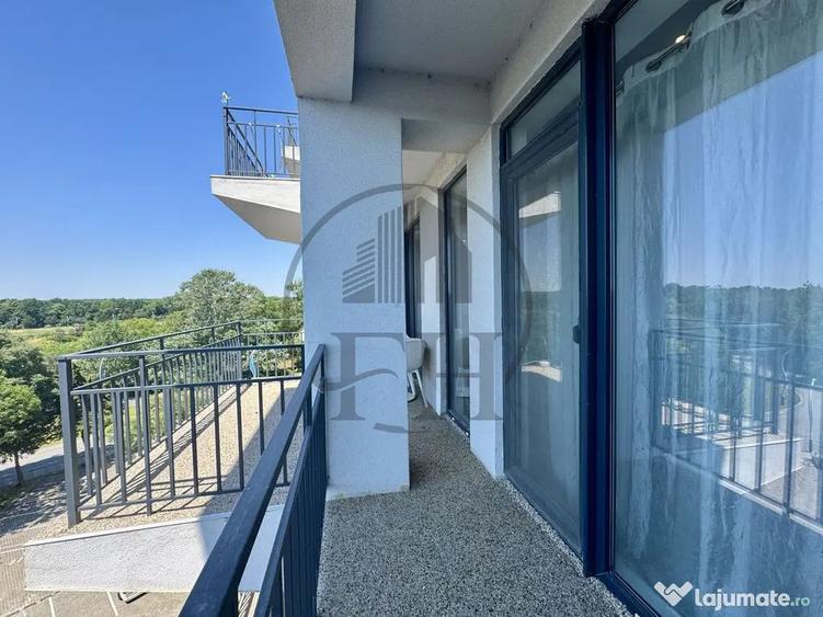 Apartament cu 2 camere semidecomandat, mobilat în Central