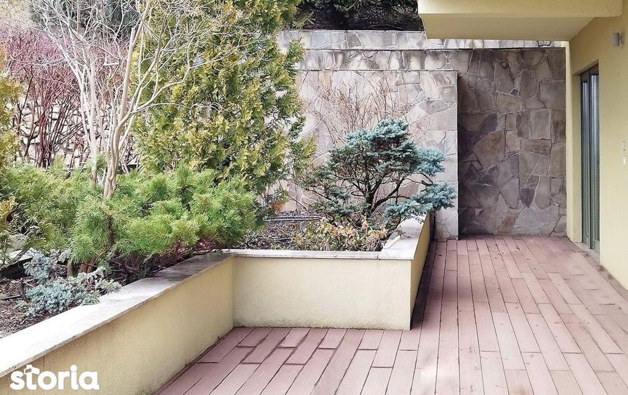 Apartament cu 2 camere, mobilat în Schei