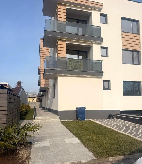 Apartament cu 2 camere decomandat în 1 Mai