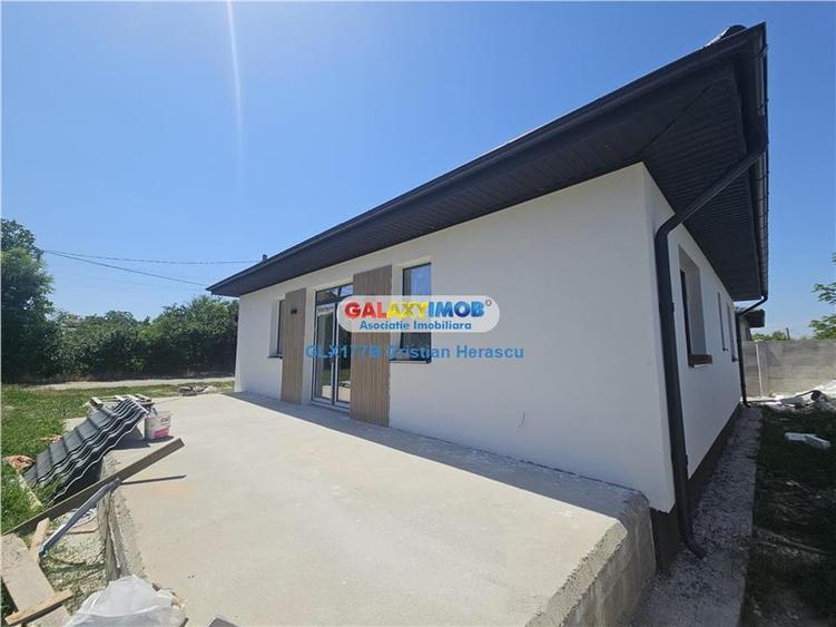 Casă cu 3 camere cu Teren 400 Mp în Crevedia