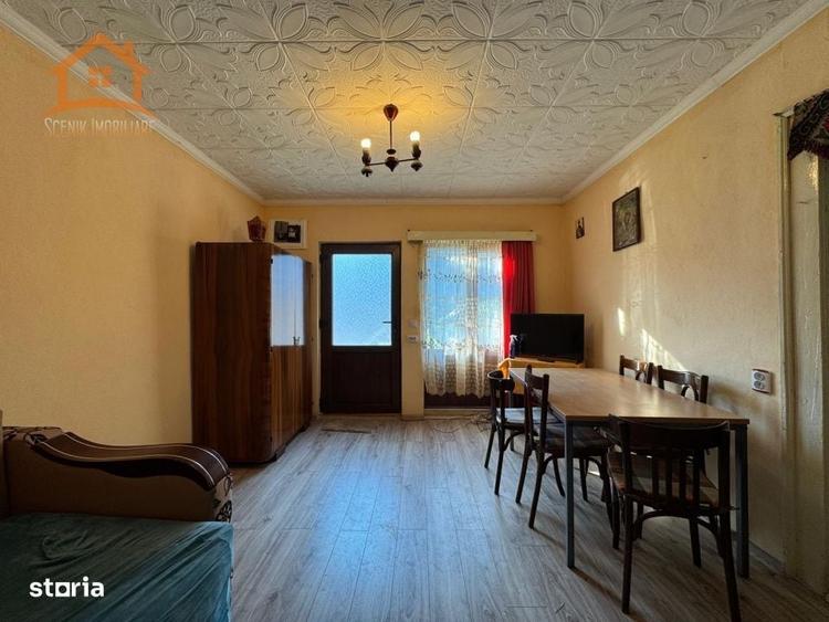 Casă cu 3 camere cu Teren 385 Mp în Moieciu