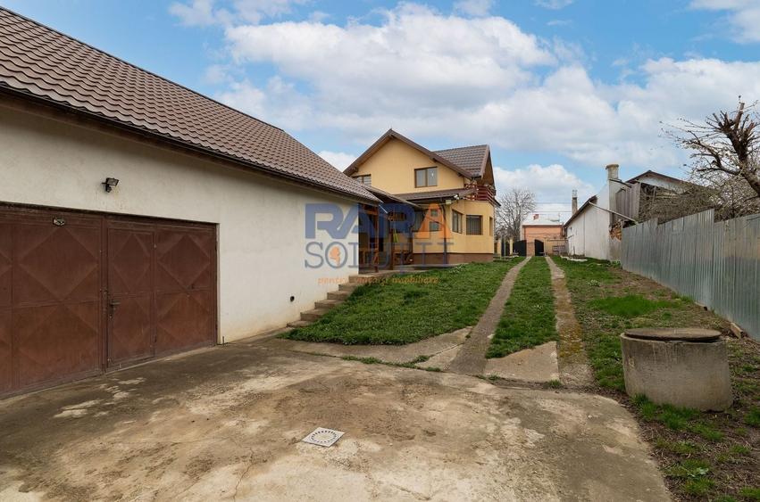 Casă individuală cu 4 camere cu Canalizare în Central