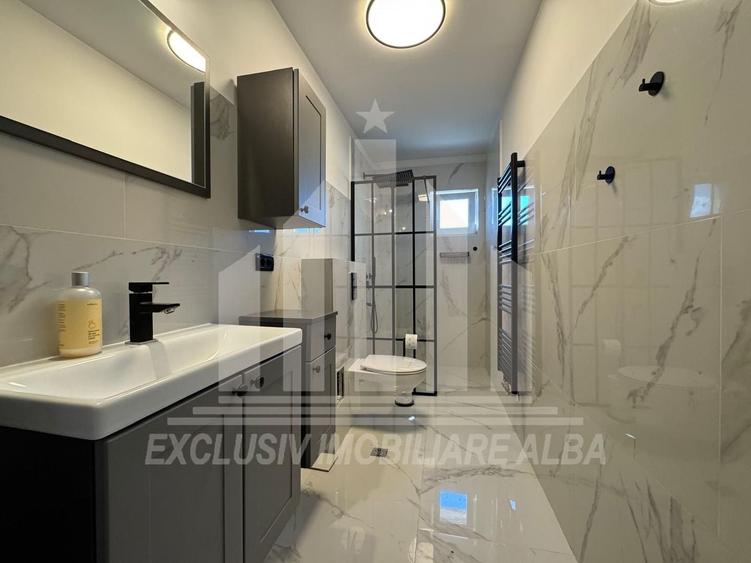 Apartament cu 3 camere decomandat, mobilat în Caroline Apulum