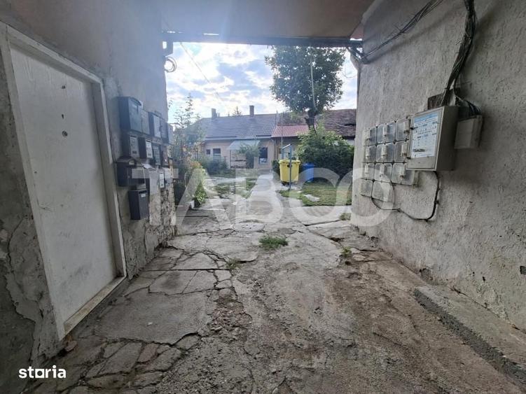Garsonieră decomandată în Orașul de Jos