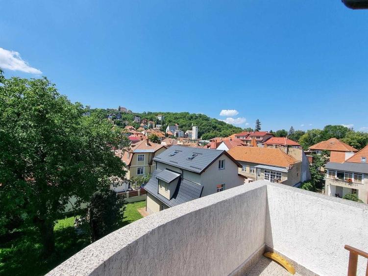 Inchiriez pe termen lung apartament tip studio, central, zona Sanitas - 8