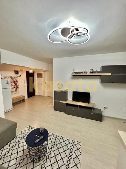 Apartament cu 2 camere semidecomandat, mobilat în Theodor Pallady