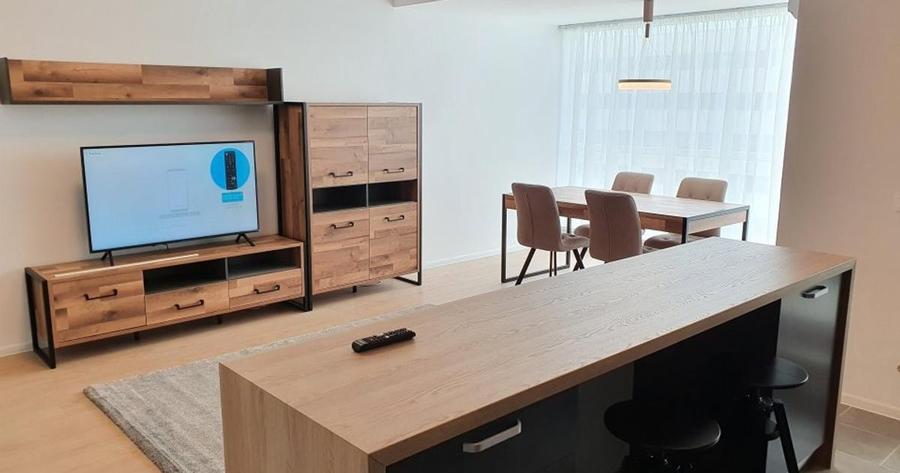 Apartament cu 3 camere decomandat, mobilat în Chitila
