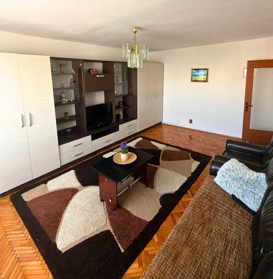 Apartament cu 2 camere decomandat în Mărăști