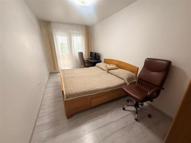 Apartament cu 2 camere decomandat, mobilat în Aeroport