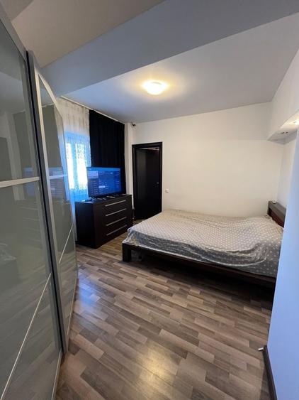 Apartament cu 2 camere decomandat în Casa de Cultură