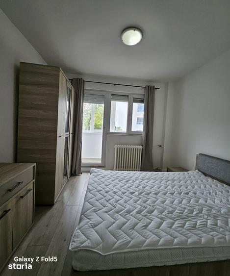 Apartament cu 3 camere decomandat în Iosia