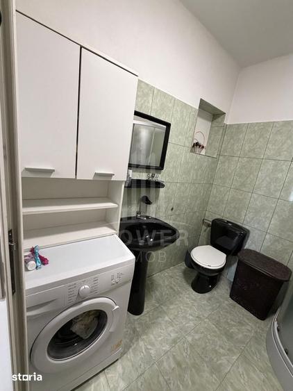 Casă cu 3 camere cu Canalizare în Rășinari