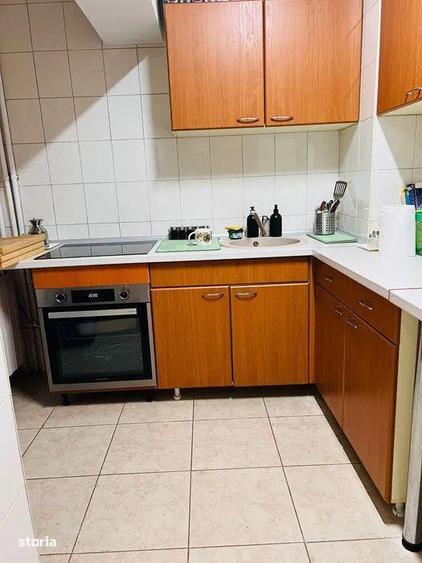 Apartament cu 3 camere decomandat, mobilat în Central
