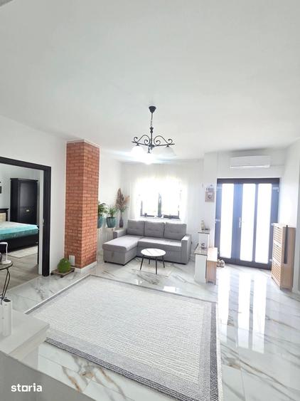 Casă cu 4 camere cu Teren 900 Mp în Burdujeni