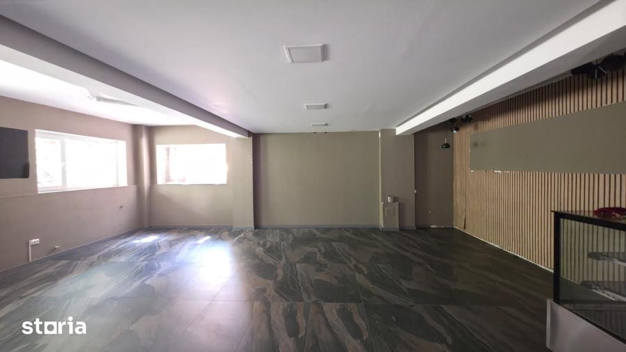 Spațiu comercial, de 80 mp, în Florești