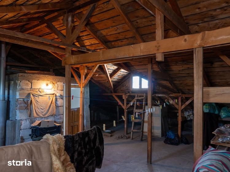 Casă cu 5 camere cu Teren 216 Mp în Giurgiului