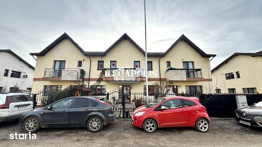 Casă cu 4 camere cu Canalizare în Sânpetru