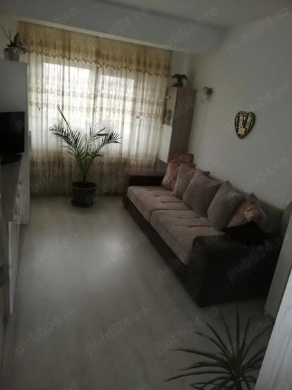 Casă cu 4 camere cu Teren 1200 Mp în Central