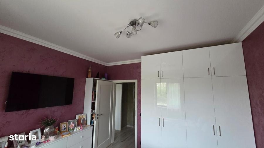 Casă cu 4 camere cu Teren 300 Mp în Sud