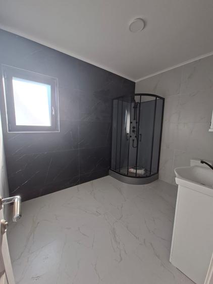 Duplex cu 4 camere cu Canalizare în Miroslava