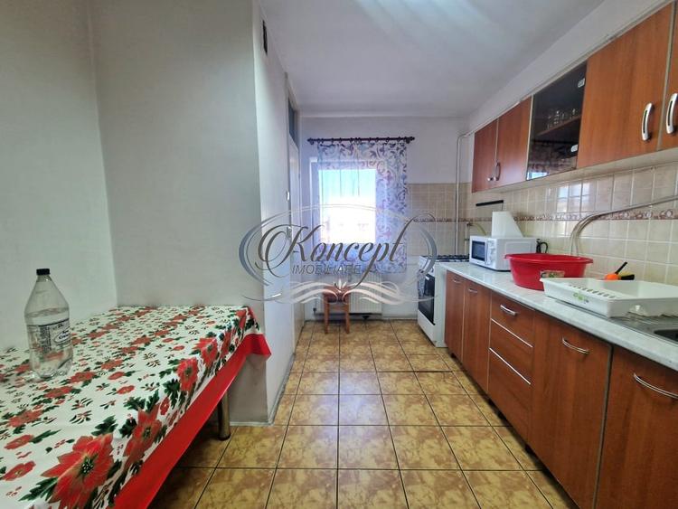 Apartament cu 3 camere decomandat, mobilat în Gheorgheni