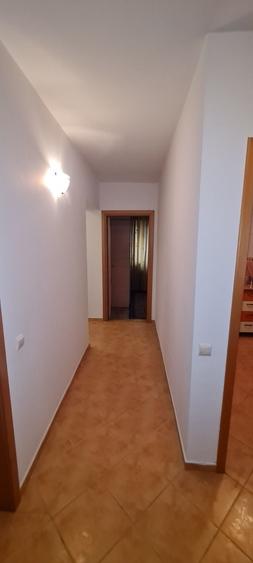 Apartament cu 3 camere decomandat în Chiciureni