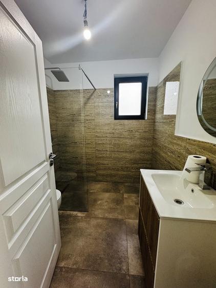 Casă cu 4 camere cu Teren 350 Mp în Central