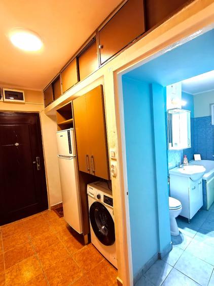 Apartament cu 2 camere semidecomandat în Tipografilor