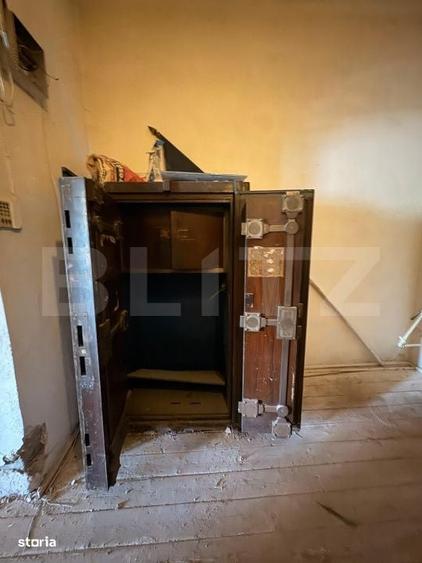 Spațiu comercial, de 1,200 mp, în Răcăștia