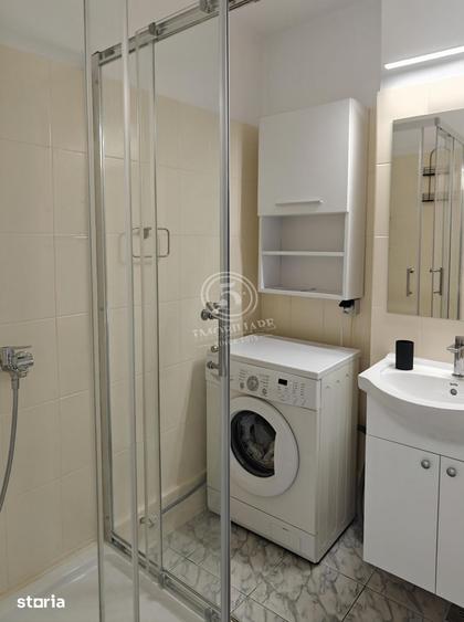 Apartament cu 3 camere în Tei