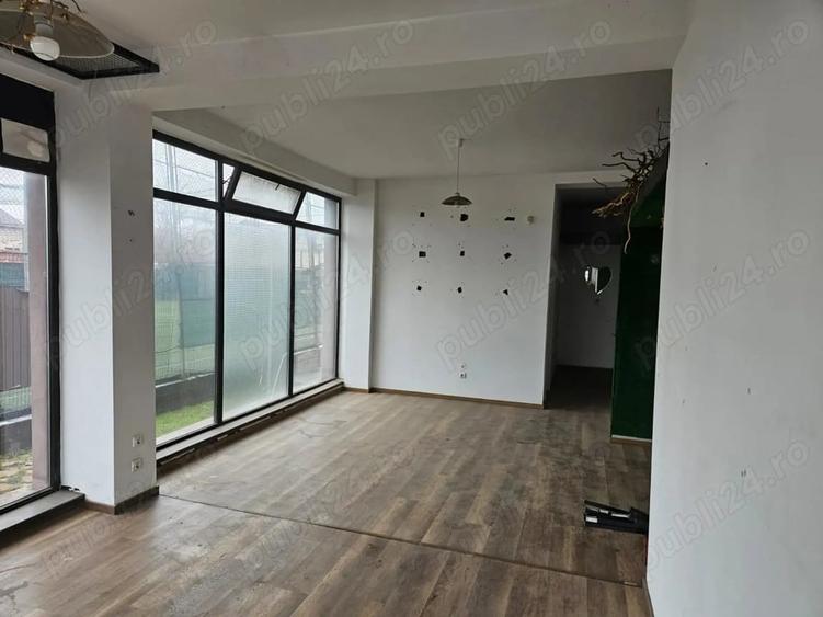 Spațiu comercial, de 50 mp, în Central