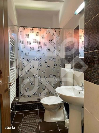 Casă cu 7 camere cu Teren 870 Mp în Sânmartin