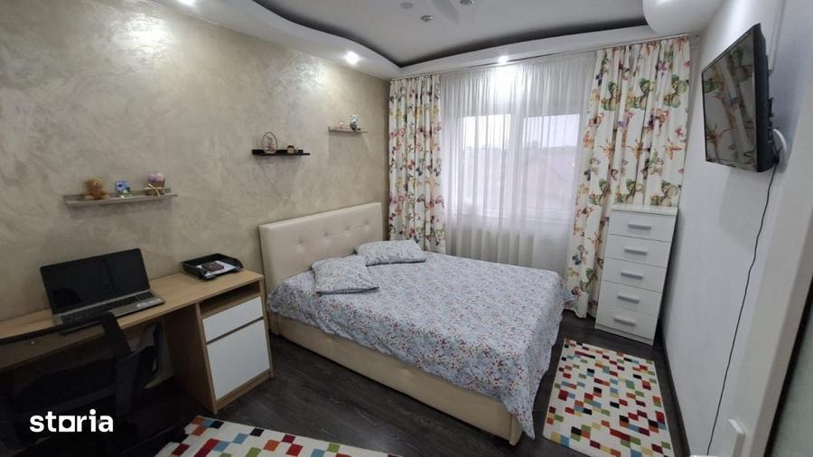 Apartament cu 3 camere, mobilat în Eremia