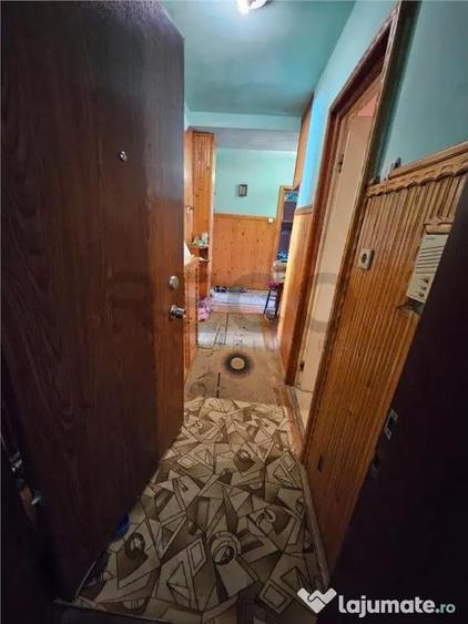 Apartament cu 4 camere decomandat, mobilat în Ultracentral