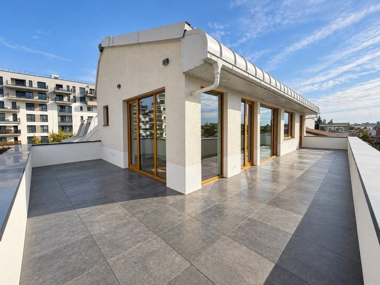 Apartament cu 4 camere decomandat, mobilat în Domenii