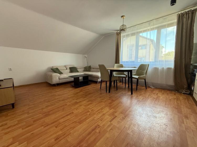 Apartament cu 2 camere, mobilat în Zorilor
