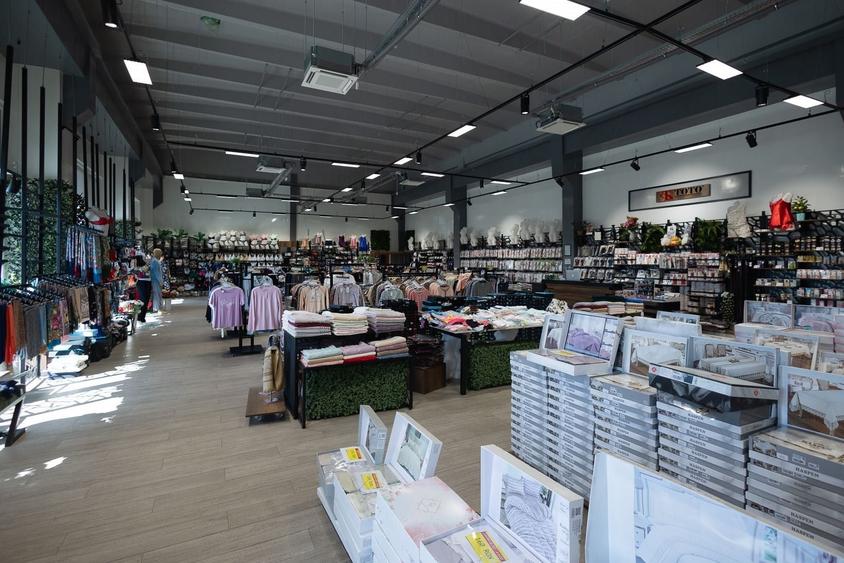 Spațiu comercial, de 600 mp, în Central