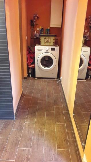 Vand 2 case la pret de 1 curte Bragadiru parter si etaj - 1