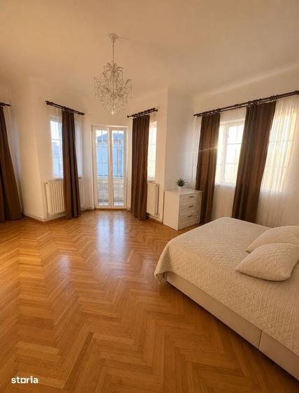 Apartament cu 3 camere în Central