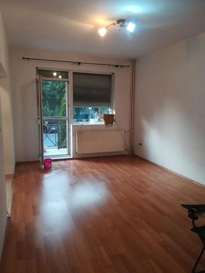 Apartament cu 2 camere decomandat în Borș