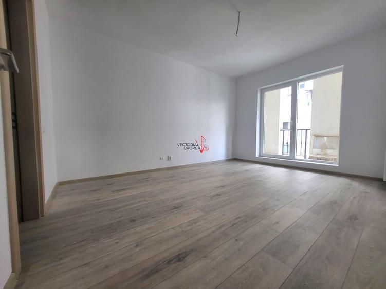 Apartament cu 3 camere decomandat în Theodor Pallady