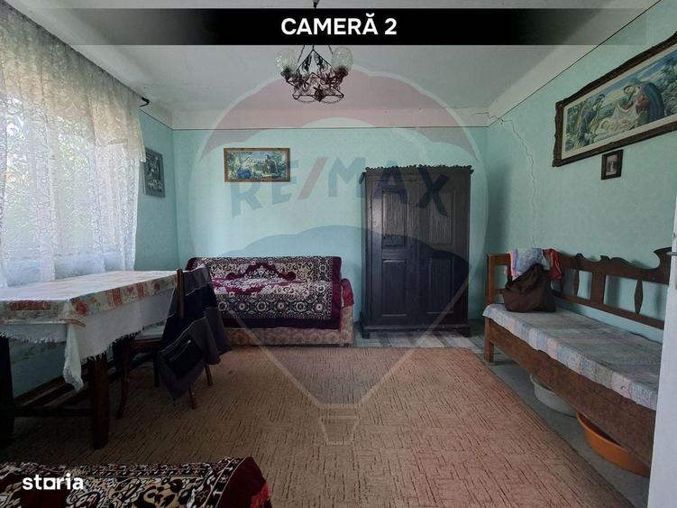 Casă cu 2 camere în Lazuri
