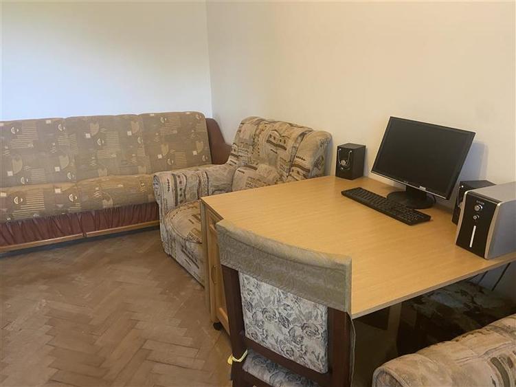 Apartament cu 2 camere decomandat, mobilat în Sud