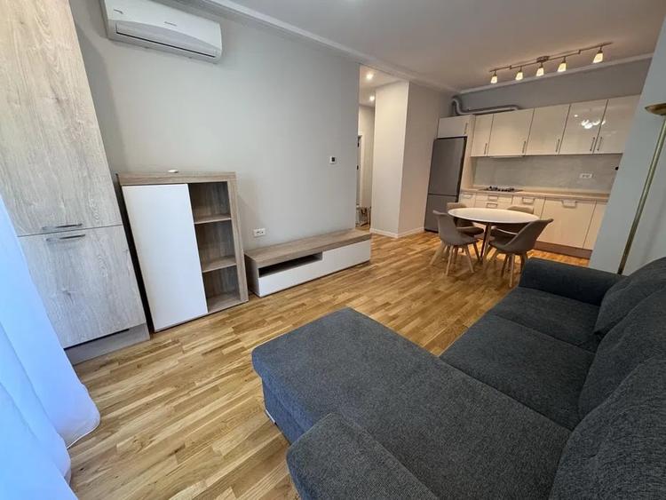 Apartament cu 2 camere semidecomandat, mobilat în Dămăroaia