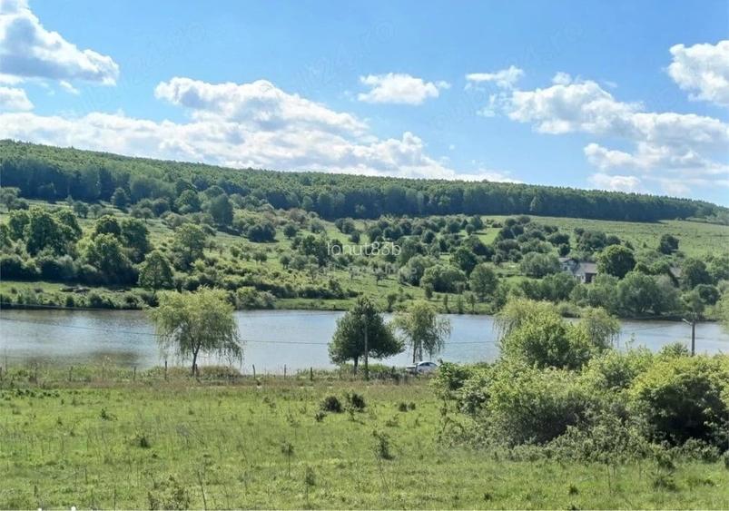 Teren de 550 mp, în Veștem