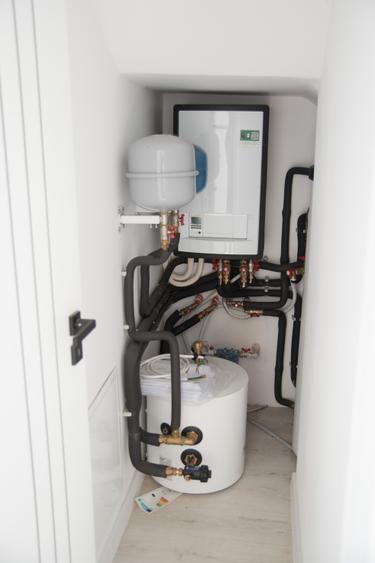 Duplex cu 5 camere cu Canalizare în Mehala