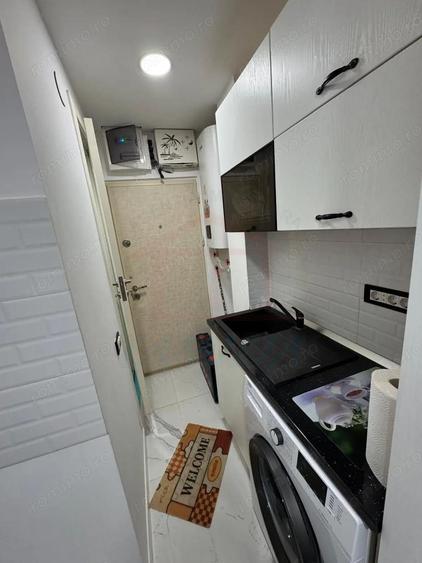 Garsonieră decomandată în Micro 19