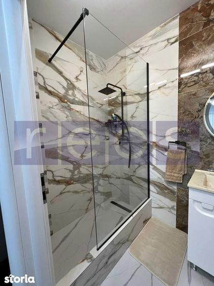 Apartament cu 3 camere decomandat, mobilat în Vitan