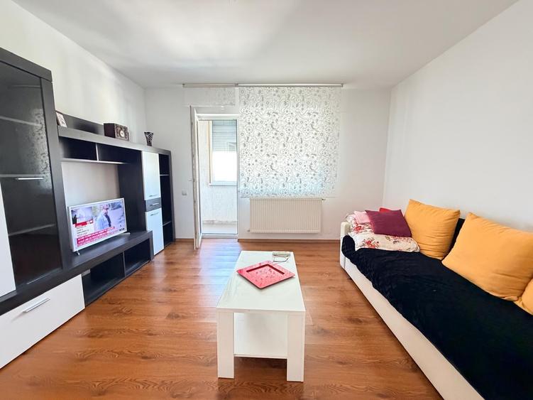Apartament 2 camere de închiriat, Solstițiului 8, 450 € - 4
