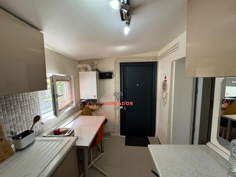 Apartament cu 2 camere, mobilat în Unirii